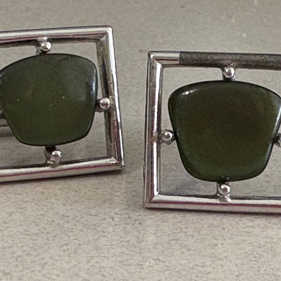 SARAH COVENTRY GREEN CUFF LINKS - Picture 2 of 3